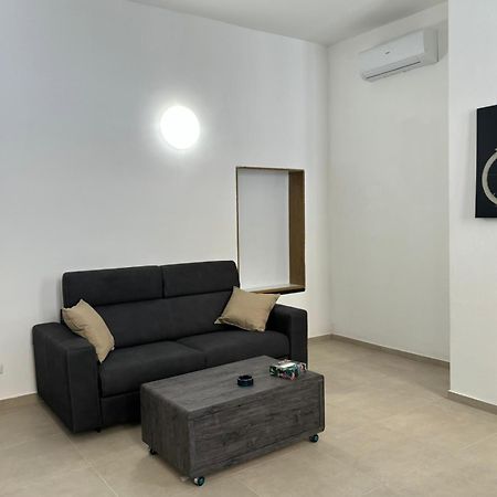 Fiore Apartments Фьоренцуола-д'Арда Экстерьер фото