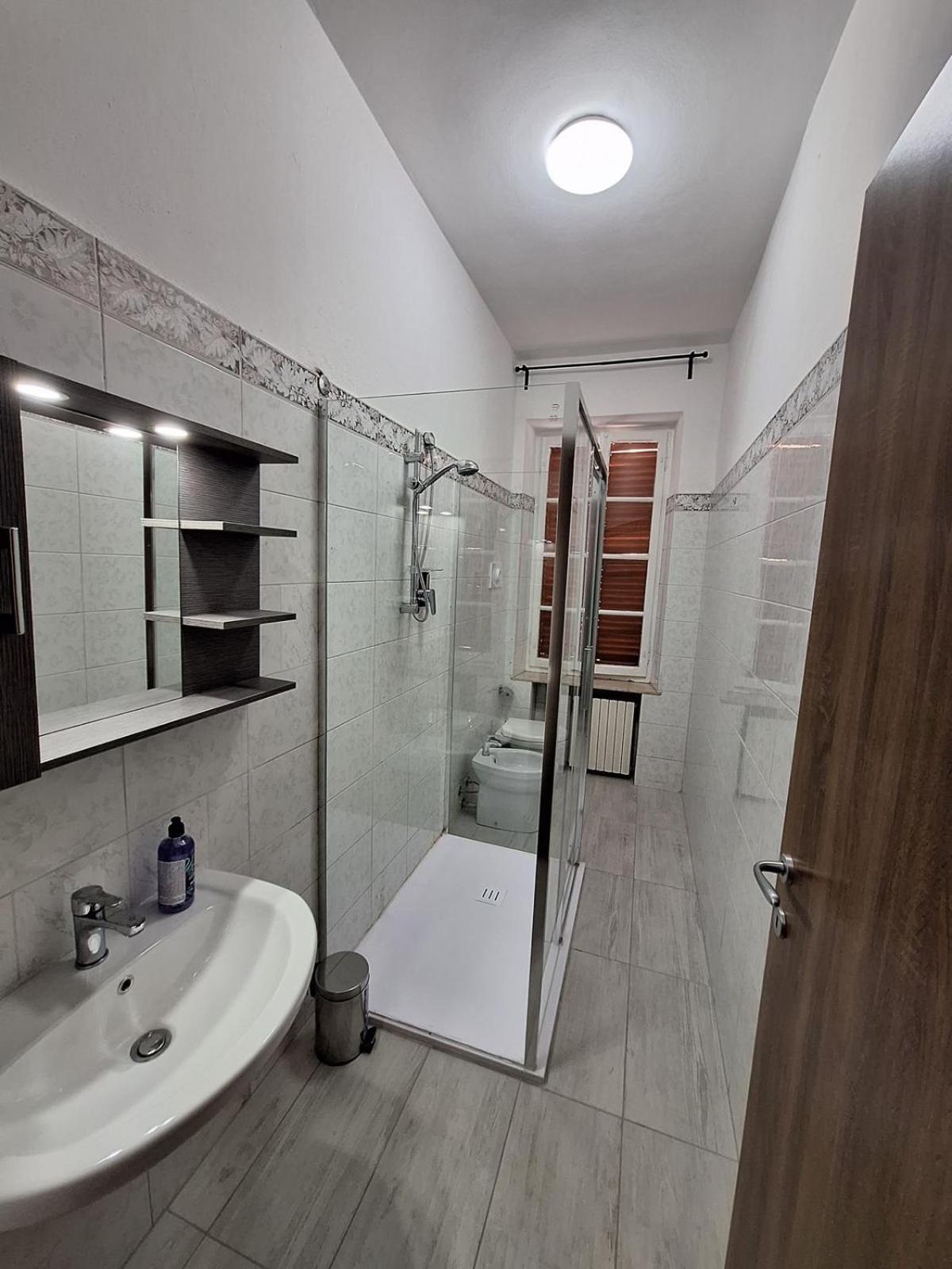 Fiore Apartments Фьоренцуола-д'Арда Экстерьер фото