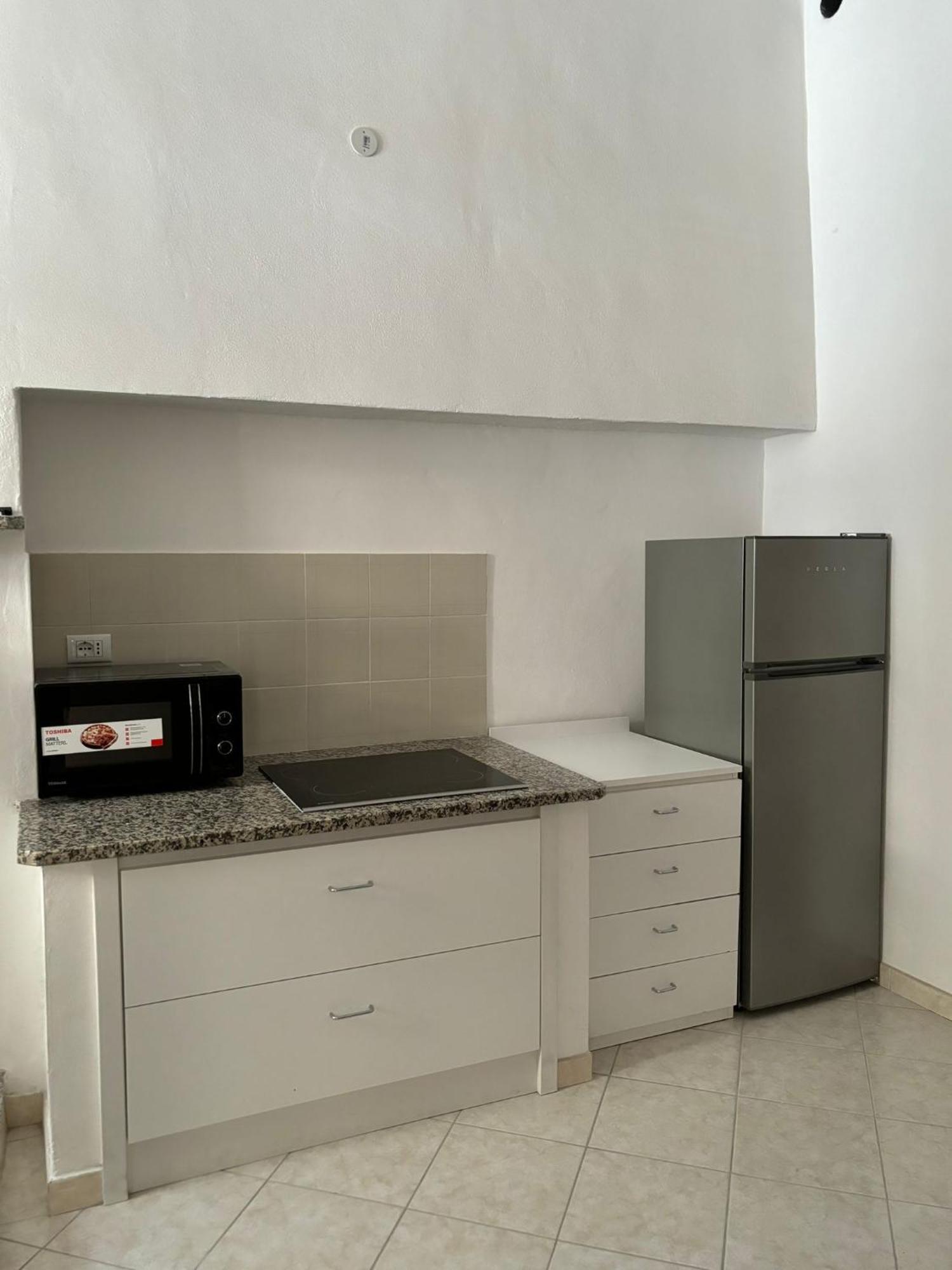 Fiore Apartments Фьоренцуола-д'Арда Экстерьер фото